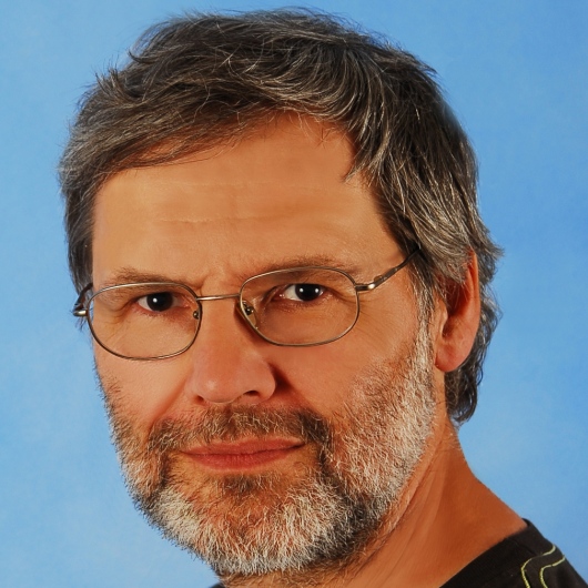 MUDr. Slavomír Spousta — portrét, psychiatr a psychoterapeut, Praha 5